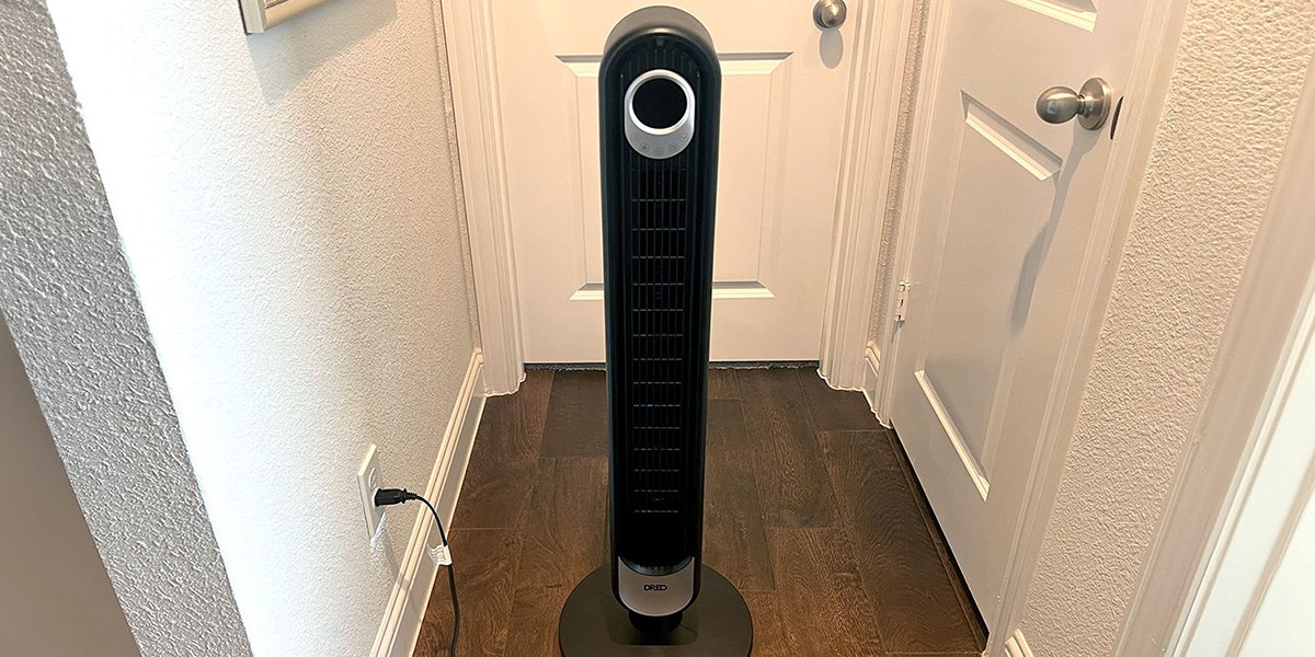 Dreo Cruiser Pro T1 Tower Fan in hallway Dreo Cruiser Pro T1 Tower Fan in hallway