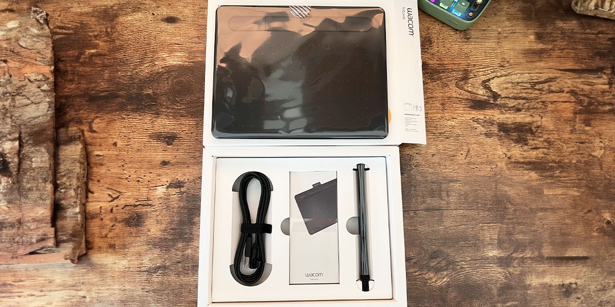 Wacom Intuos S and accessories in open product box Wacom Intuos S and accessories in open product box