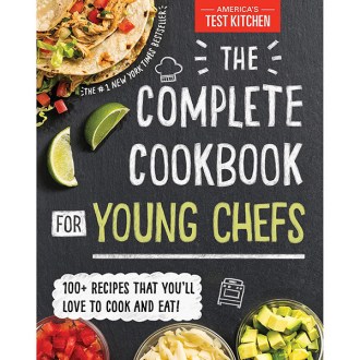 Sourcebooks Explore  The Complete Cookbook for Young Chefs: 100+ Recipes that You&#039;ll Love to Cook and Eat