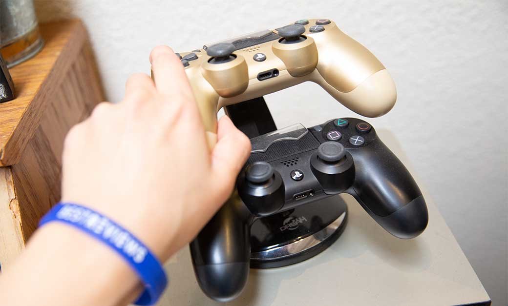 4 Best Video Game Consoles Sept. 2021 BestReviews