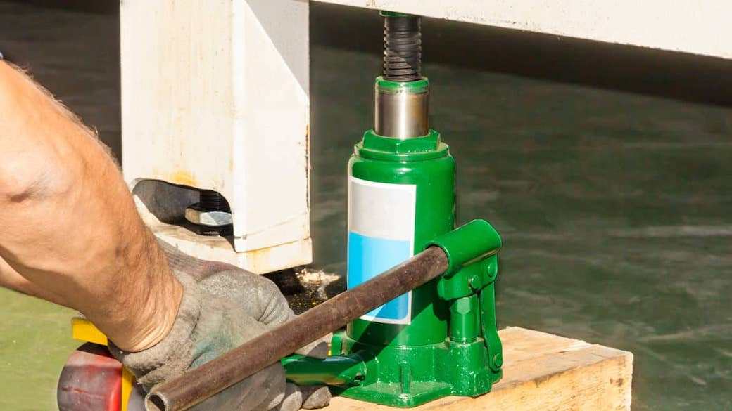 5 Best Bottle Jacks Nov. 2020 BestReviews