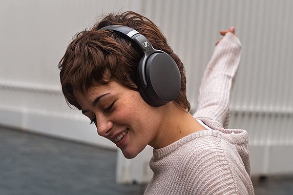 Sennheiser Noise Cancelling Headphones