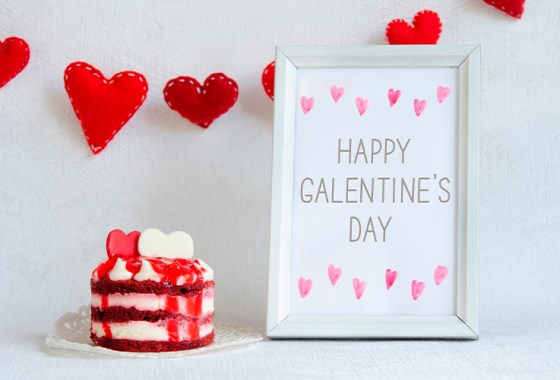 20 stylish Galentine's Day outfits your friends will love