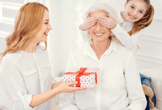 10 best gifts for older women