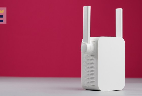 Best high-end WiFi repeater for travel