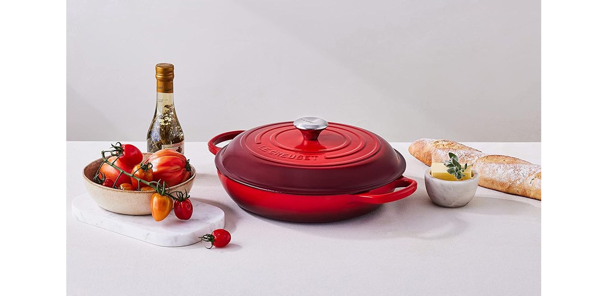 Le Creuset Enameled Cast Iron Signature Braiser, 3.5 qt