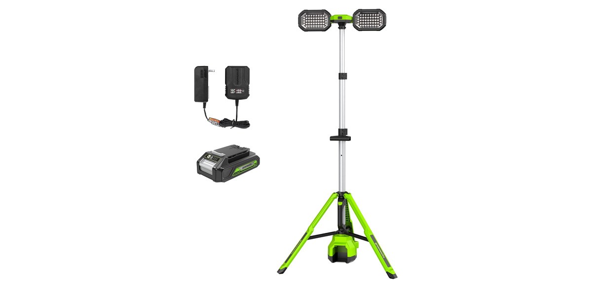 Greenworks 24V 3,000 Lumen Standing Light Kit, LED Tripod Light