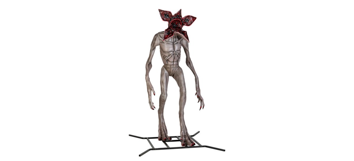 Best Netflix Life-Sized 'Stranger Things' Animated Giant Demogorgon