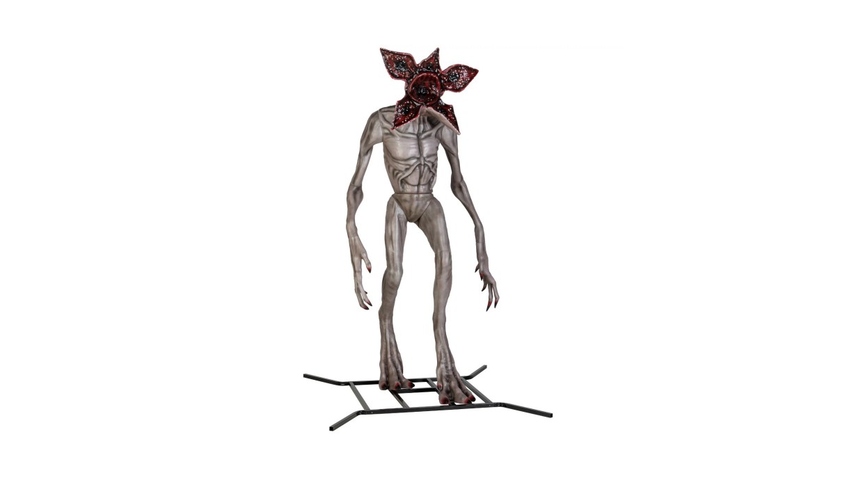 Life-Sized &quot;Stranger Things&quot; Animated Giant Demogorgon