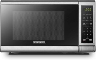 BLACK+DECKER EM720CB7 0.7 Cubic-Foot Microwave
