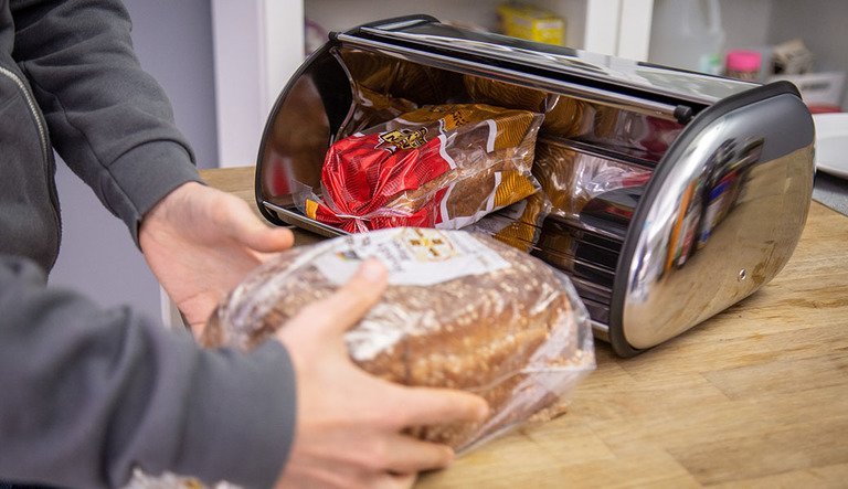 best bread box for keeping bread fresh